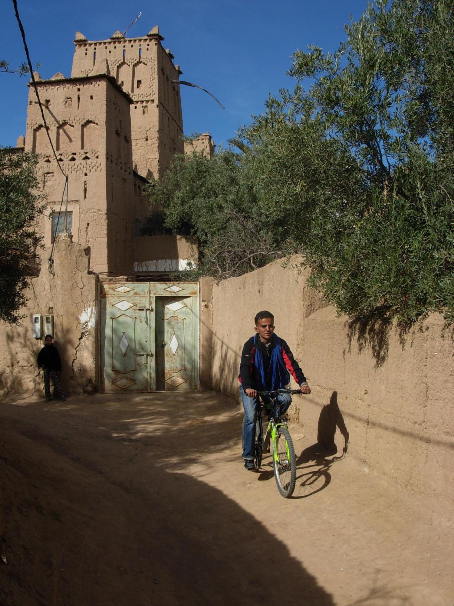 Dar Es Salam Skoura